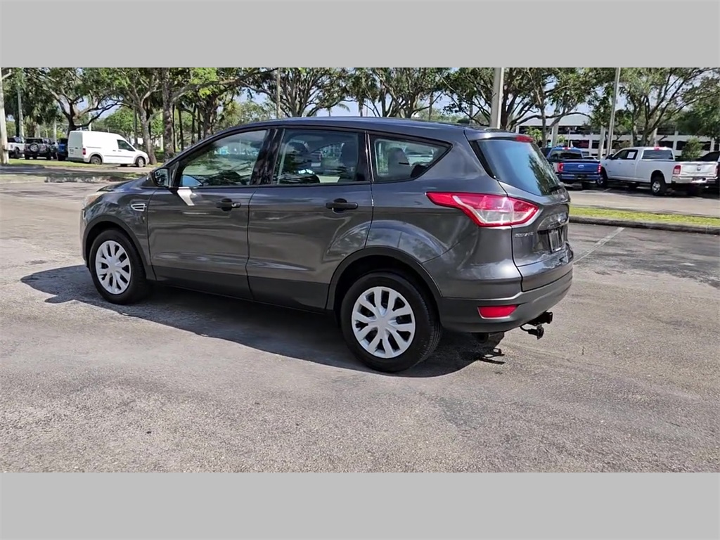 Vehicle image 27 of 49