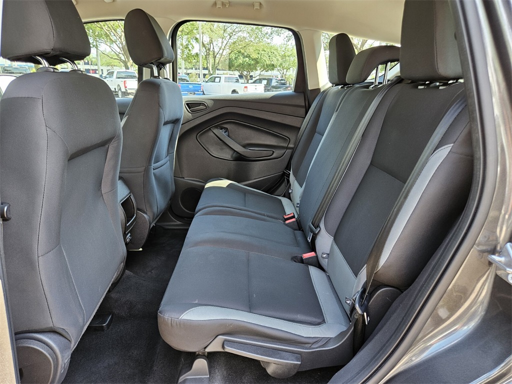 Vehicle image 33 of 49