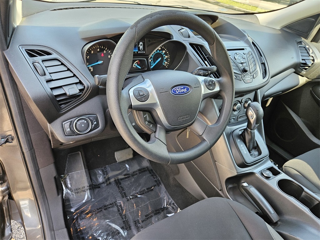 Vehicle image 32 of 49