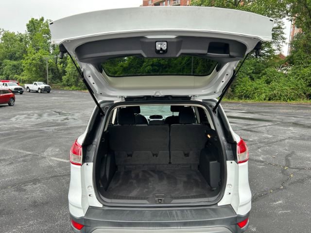 Vehicle image 14 of 42