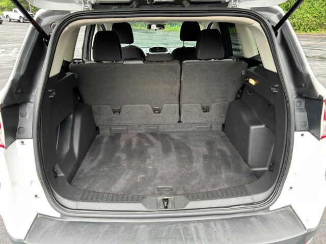 Vehicle image 15 of 42