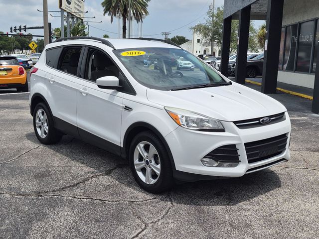 2016 Ford Escape SE Image 1 of 28