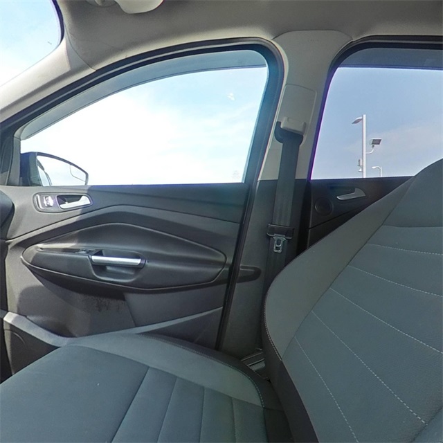 Vehicle image 25 of 27