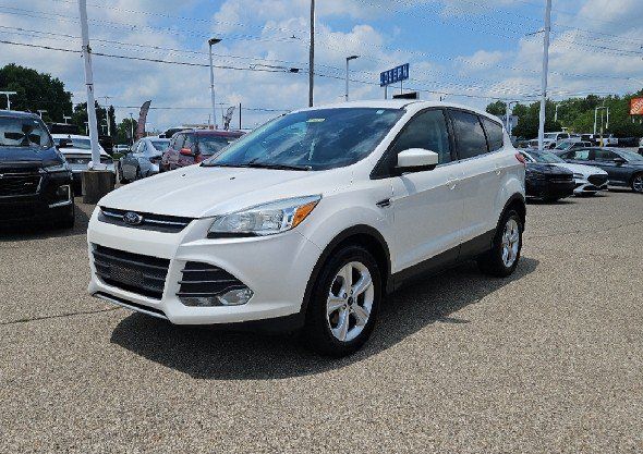2016 Ford Escape SE Image 1 of 29