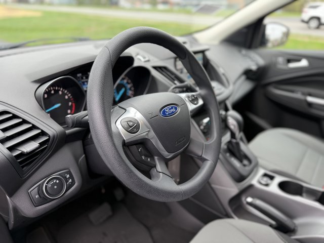 Vehicle image 19 of 28