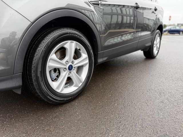Vehicle image 26 of 28