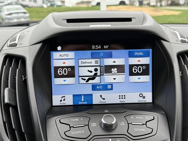 Vehicle image 16 of 28