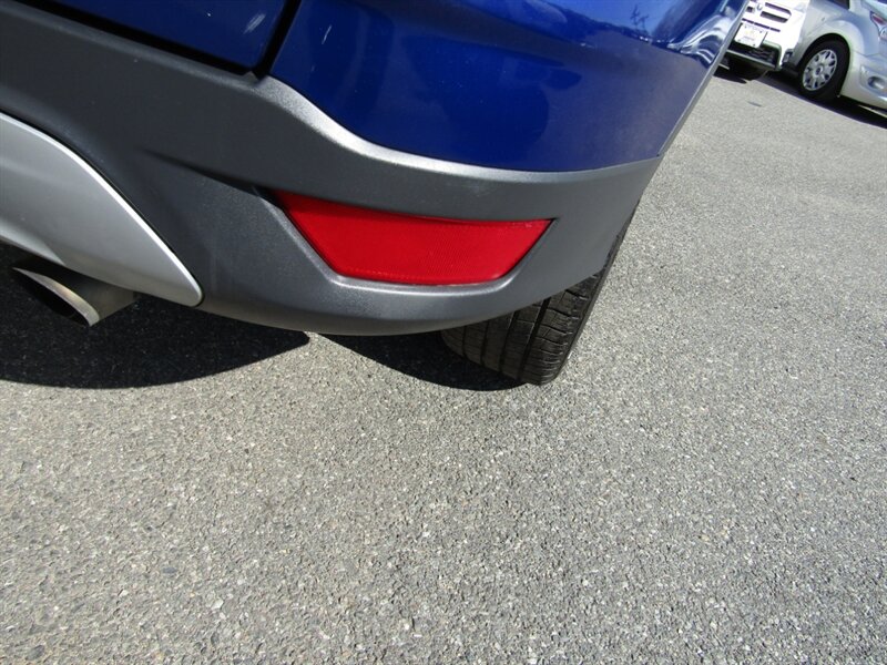 Vehicle image 23 of 77