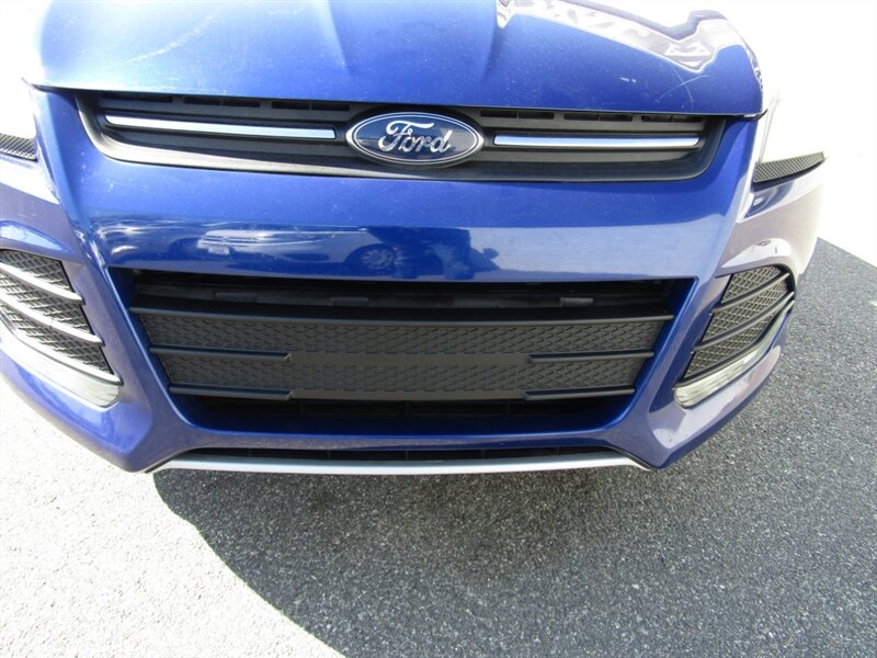 Vehicle image 12 of 77