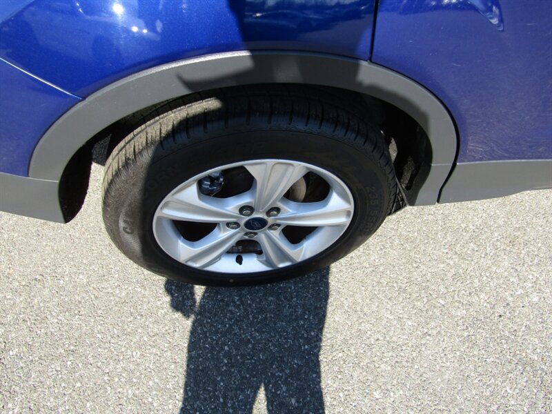 Vehicle image 19 of 77