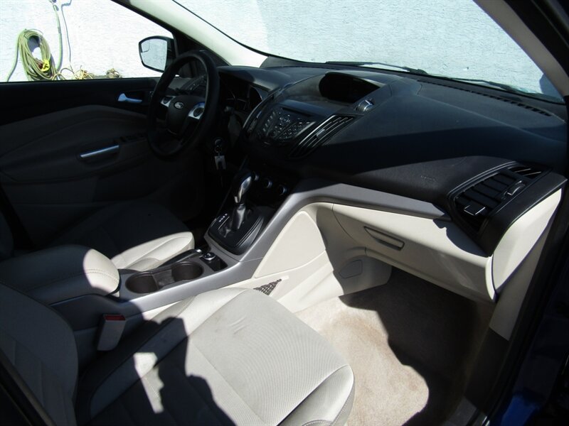 Vehicle image 52 of 77