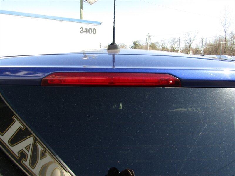 Vehicle image 24 of 77