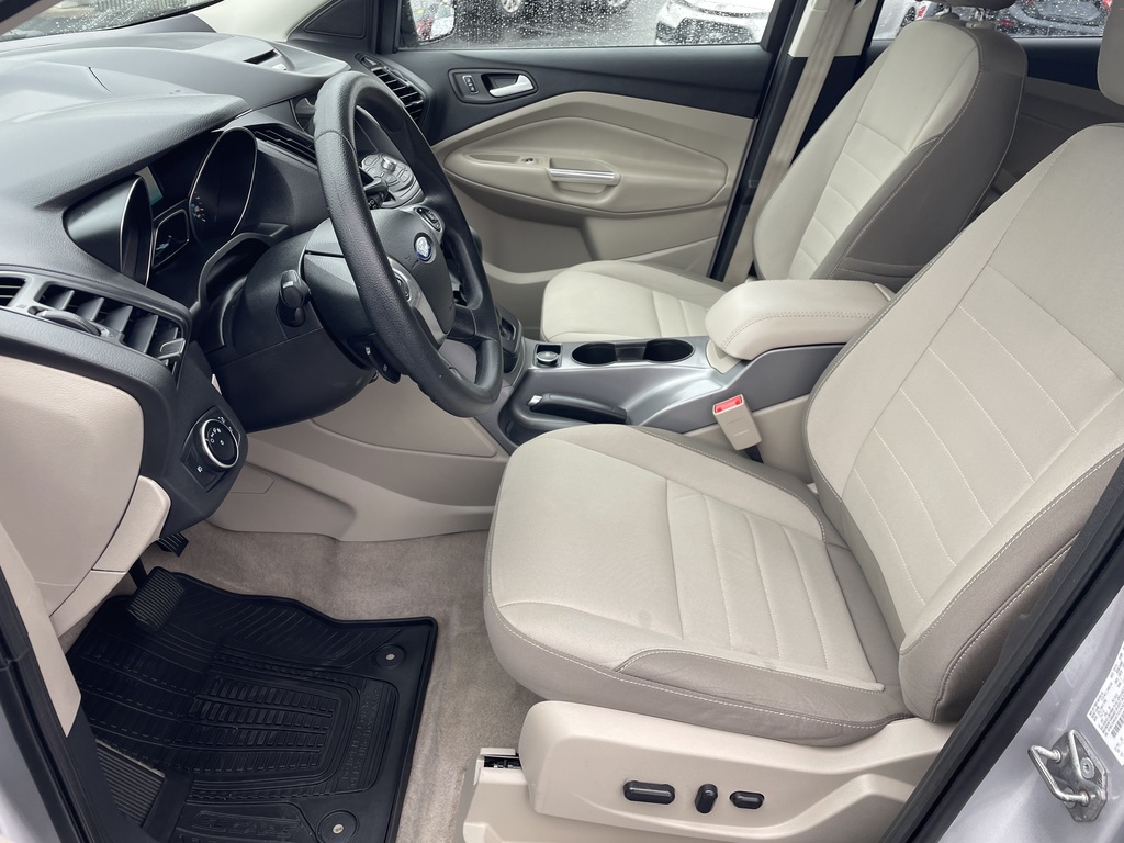 Vehicle image 5 of 9