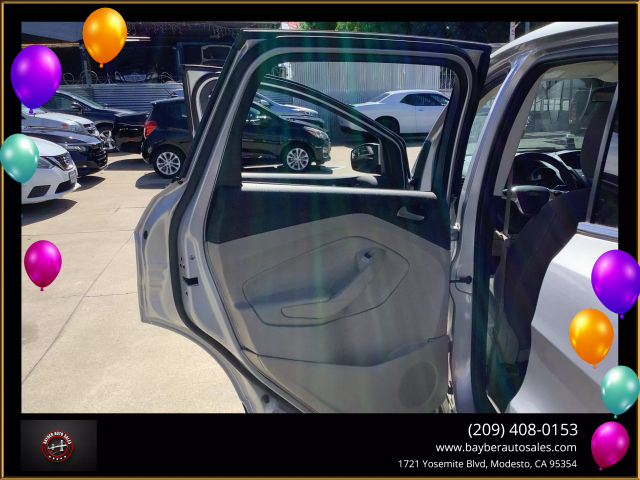 Vehicle image 40 of 47