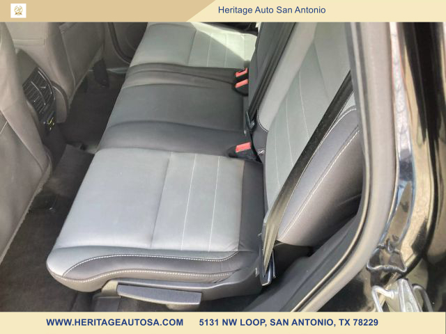 Vehicle image 9 of 13