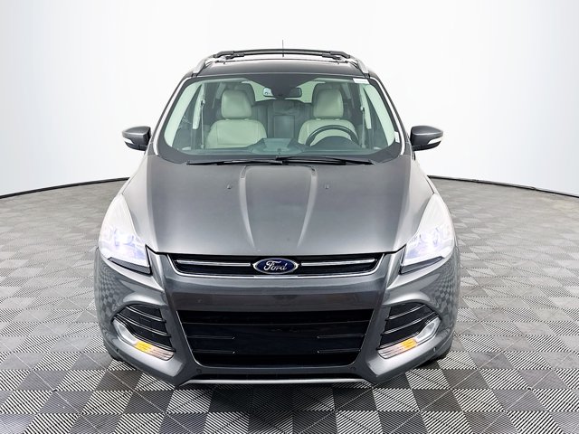 2016 Ford Escape Titanium Image 2 of 33