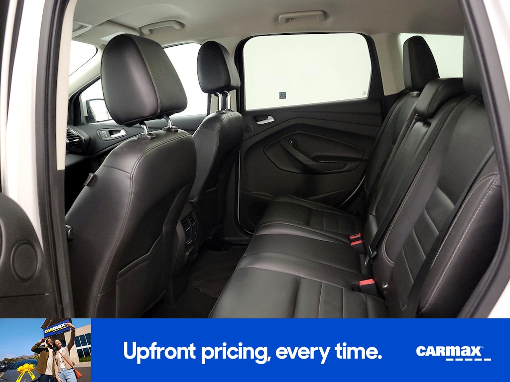 2016 Ford Escape Titanium Image 11 of 26