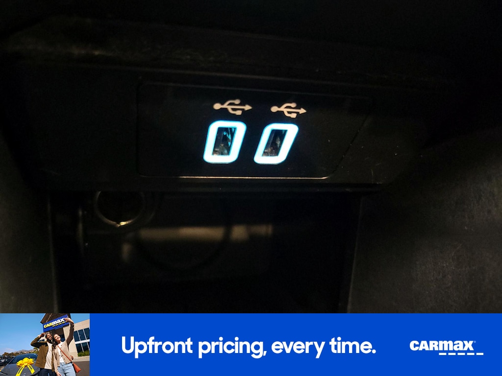 2016 Ford Escape Titanium Image 22 of 26