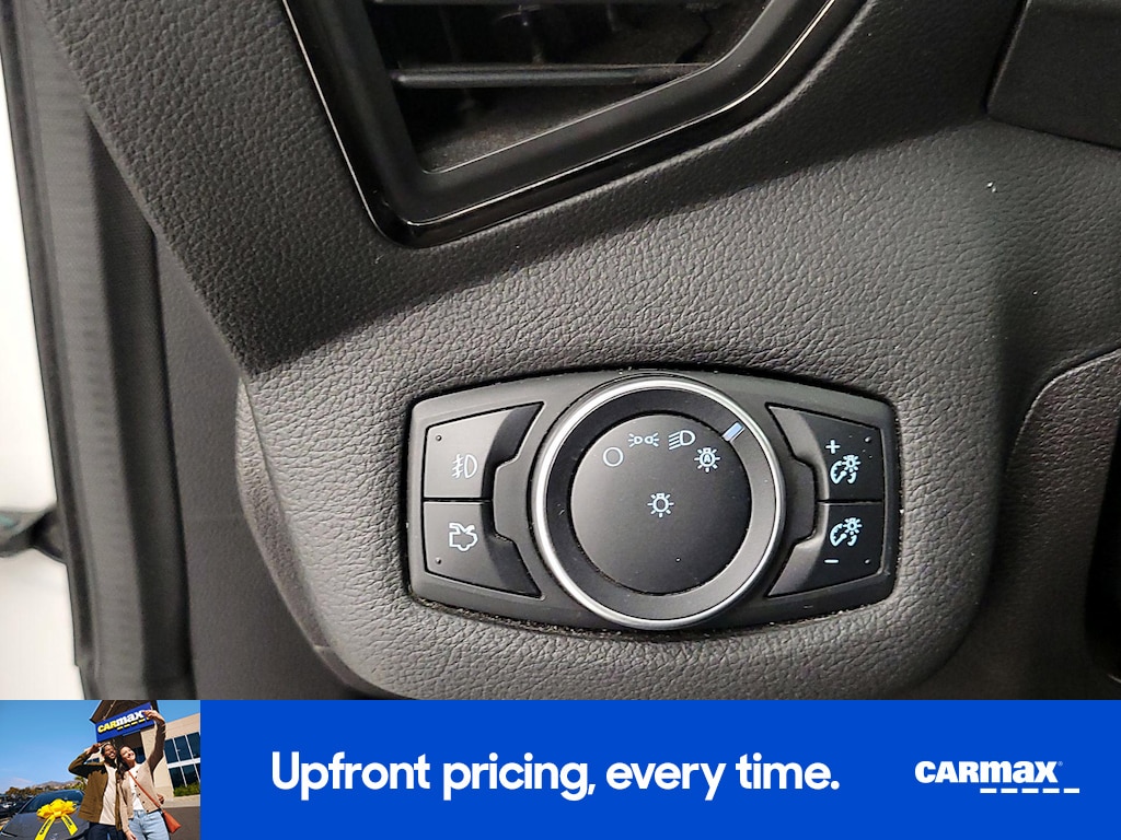 2016 Ford Escape Titanium Image 21 of 26