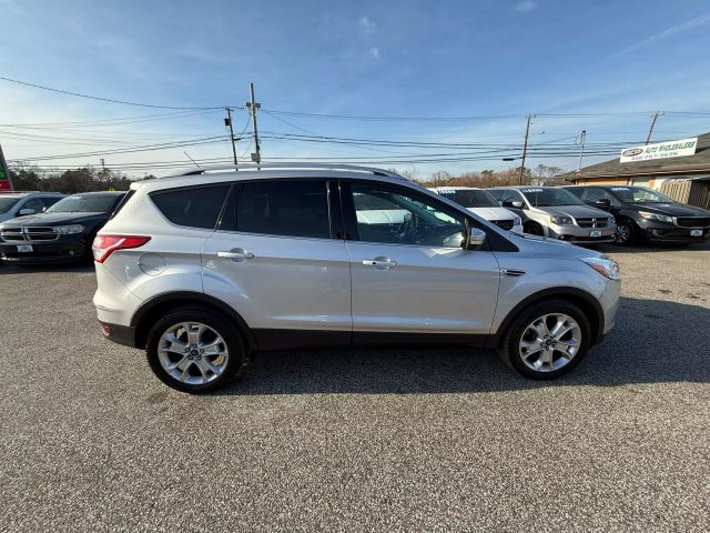 Vehicle image 7 of 21