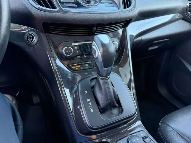 Vehicle image 19 of 21