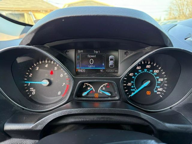 Vehicle image 16 of 21