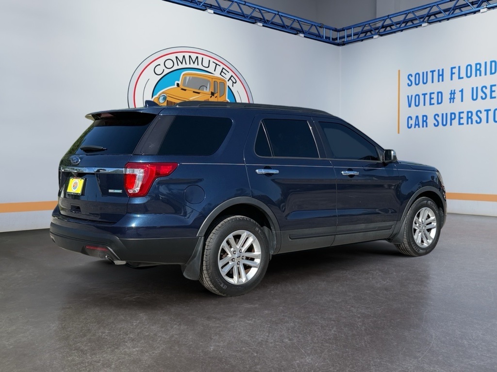 Vehicle image 4 of 18