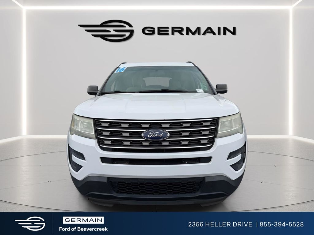 2016 Ford Explorer Base Image 2 of 28