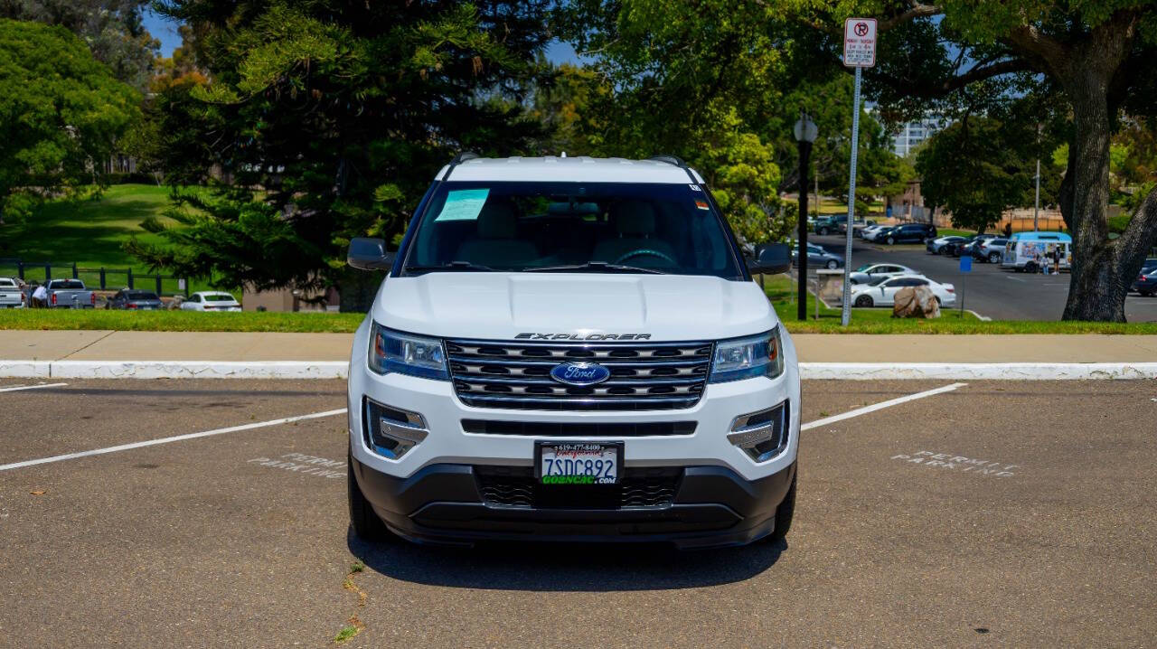 Vehicle image 2 of 29