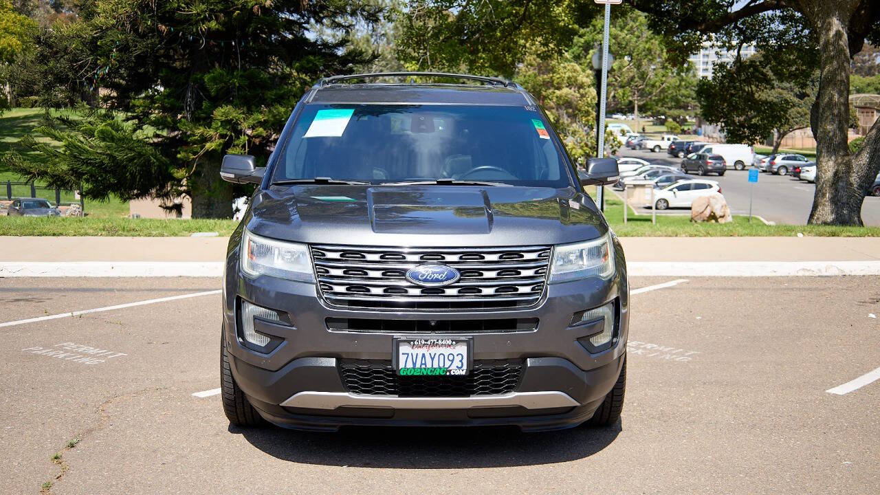 Vehicle image 2 of 32