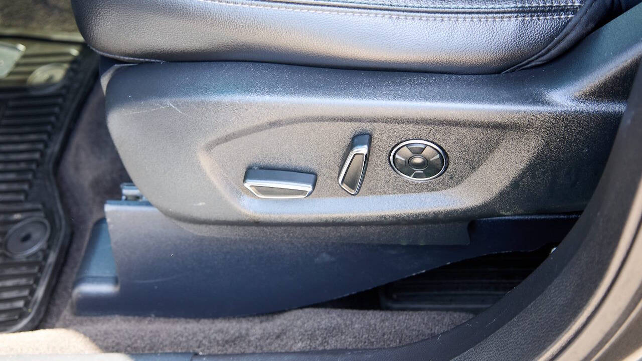 Vehicle image 32 of 32