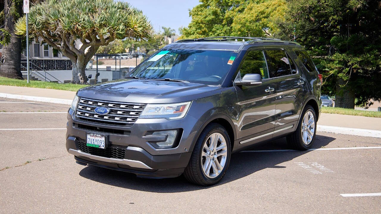 Vehicle image 1 of 32