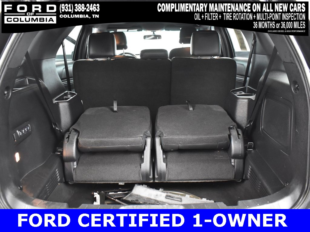 Vehicle image 32 of 44
