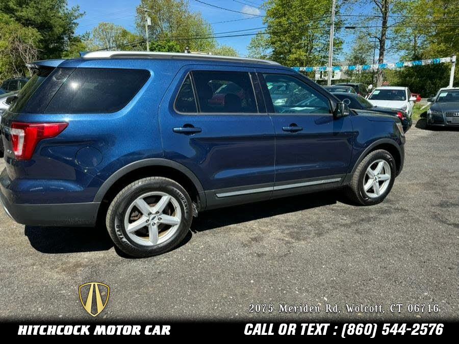 Vehicle image 10 of 22