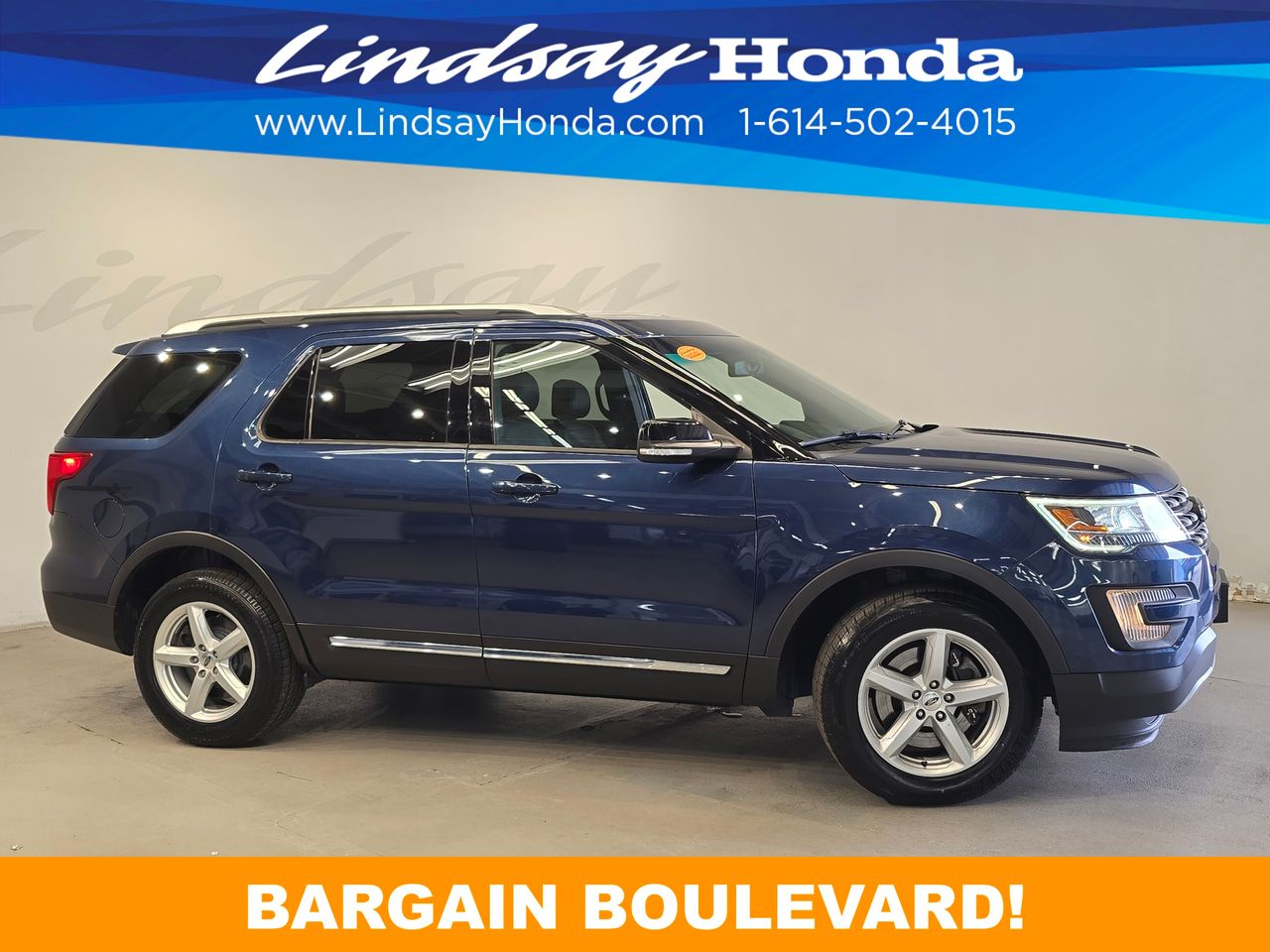 2016 Ford Explorer XLT Image 3 of 24