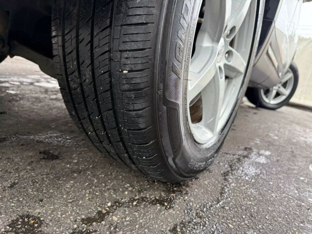 Vehicle image 46 of 51