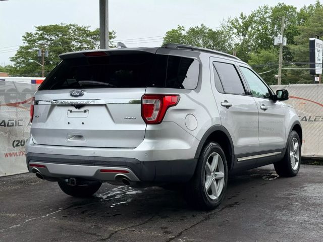 Vehicle image 8 of 51