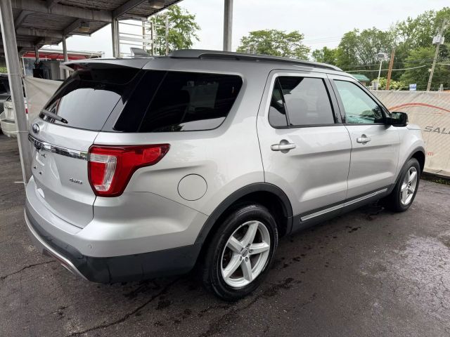 Vehicle image 7 of 51