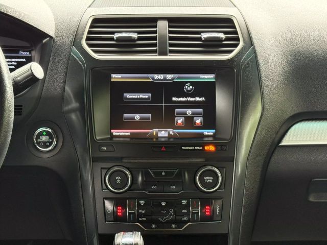 Vehicle image 29 of 51