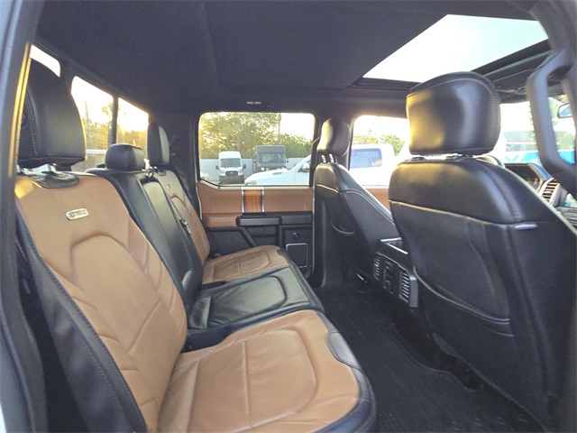 Vehicle image 13 of 24