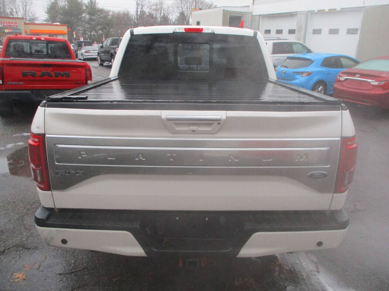 2016 Ford F-150 Platinum Image 3 of 19