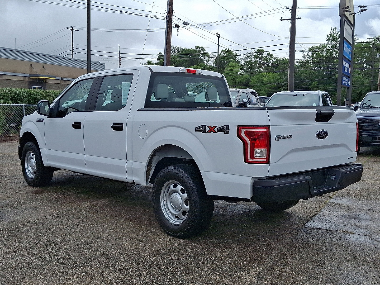 Vehicle image 7 of 31
