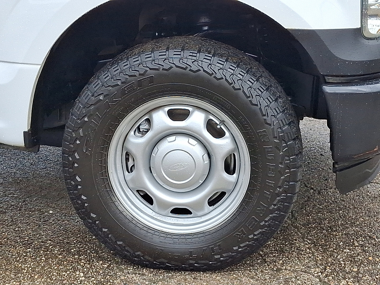 Vehicle image 9 of 31