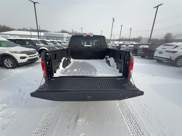 2016 Ford F-150 XLT Image 5 of 33