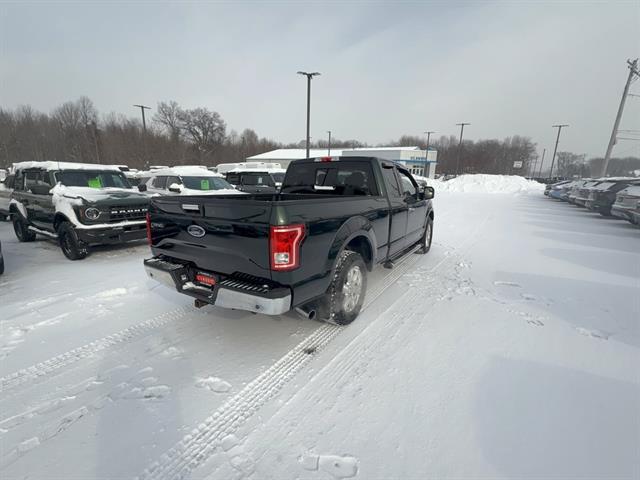 2016 Ford F-150 XLT Image 7 of 33