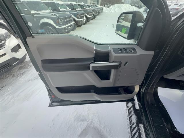 2016 Ford F-150 XLT Image 12 of 33