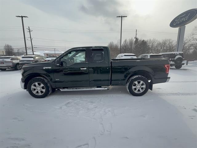 2016 Ford F-150 XLT Image 3 of 33