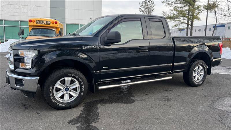 2016 Ford F-150 Image 2 of 65