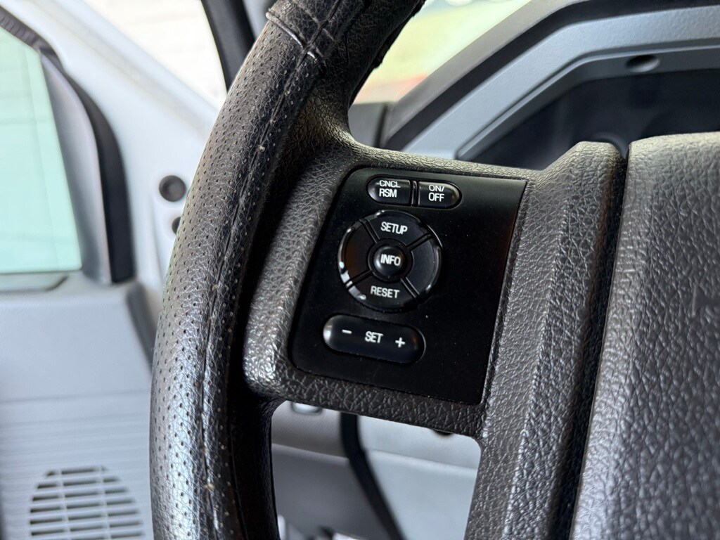 Vehicle image 26 of 48