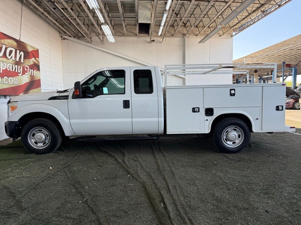 Vehicle image 12 of 48